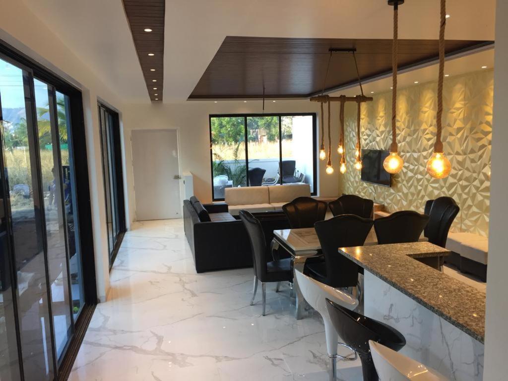 Platinum Villa 3BHK Lonavala Esterno foto
